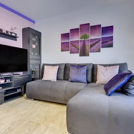 Apartment Nur 50 Meter Von Den Schoenen Straenden Medulins Medulin